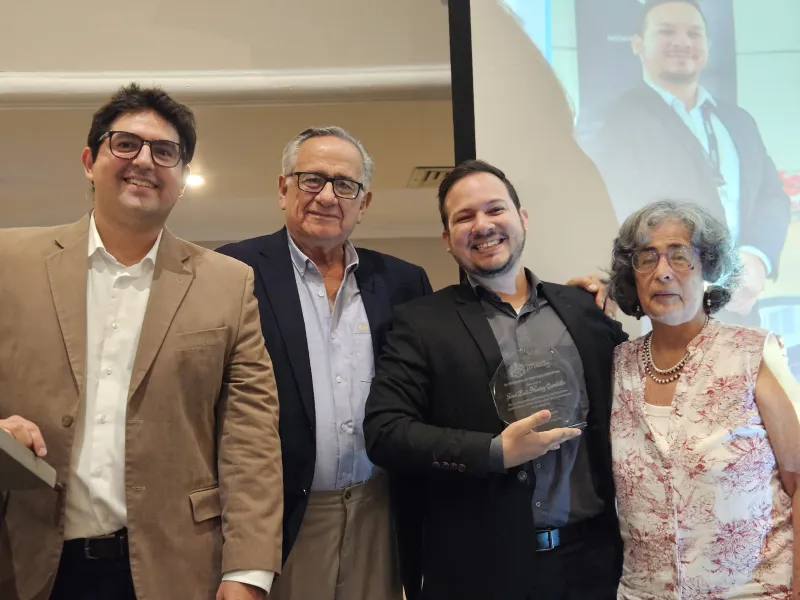 Egresados de Ingeniería Industrial se reúnen para fortalecer lazos y celebrar su legado